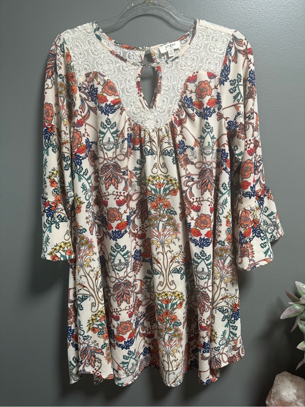 UMGEE Multicolored Floral Boho Tent Dress 3/4 Bell Sleeves & Lace Neckline M